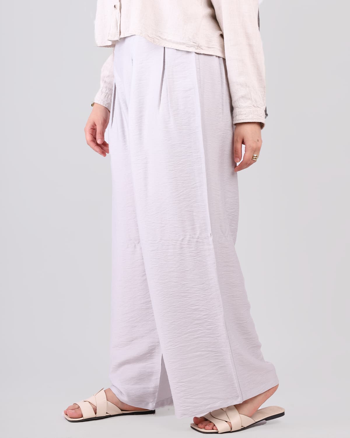 New Cut Linen Pants